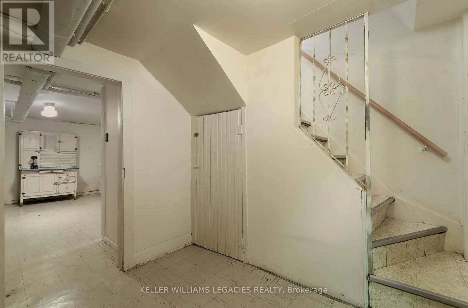 540 ATLAS AVENUE