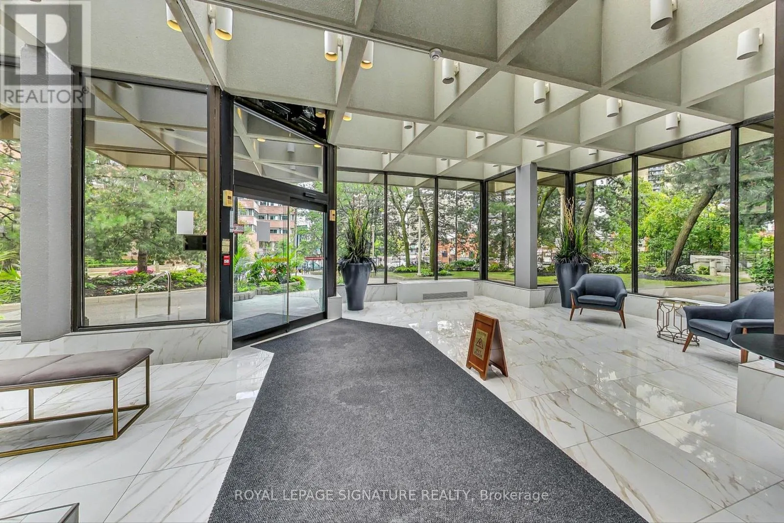 1208 - 33 ELMHURST AVENUE