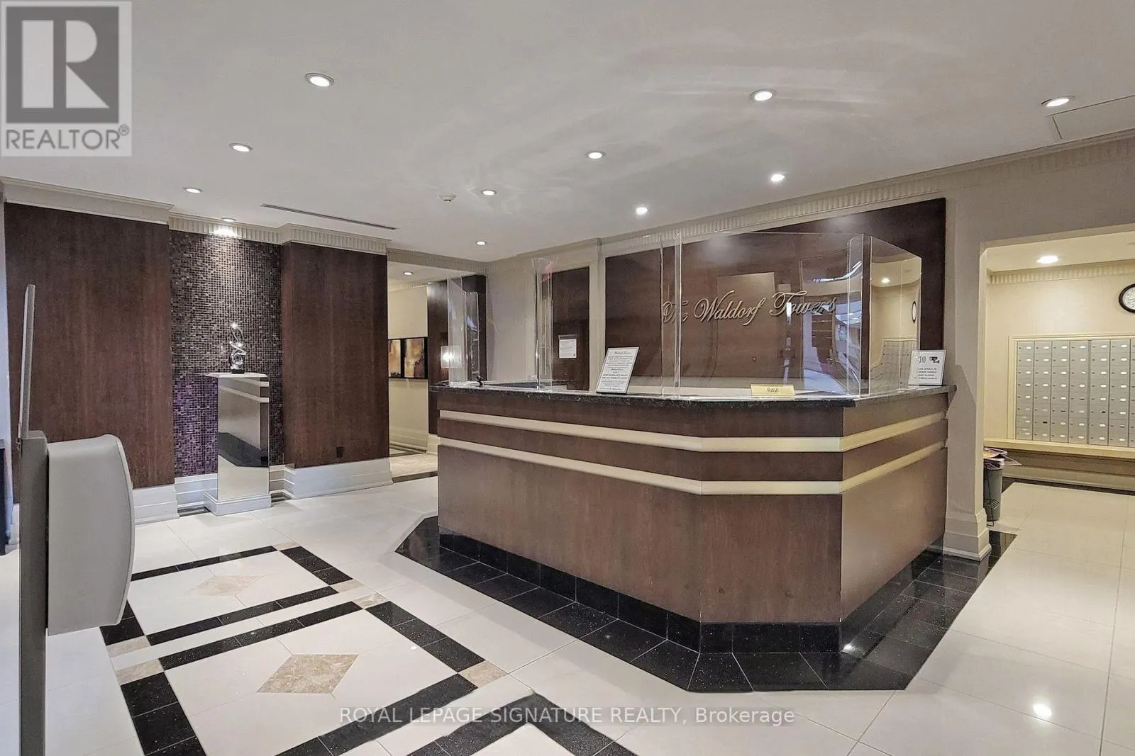 1002 - 8 REAN DRIVE