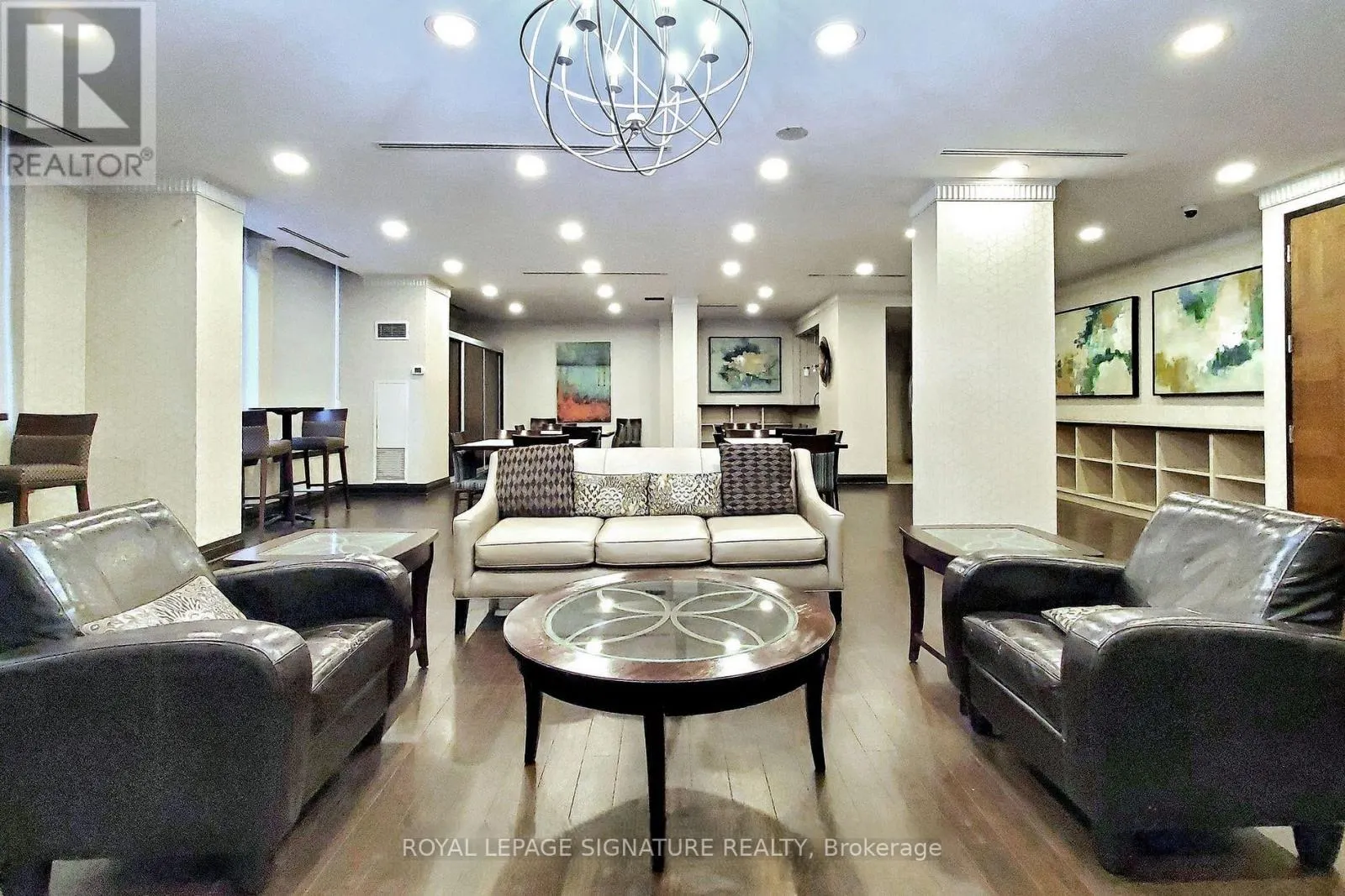 1002 - 8 REAN DRIVE