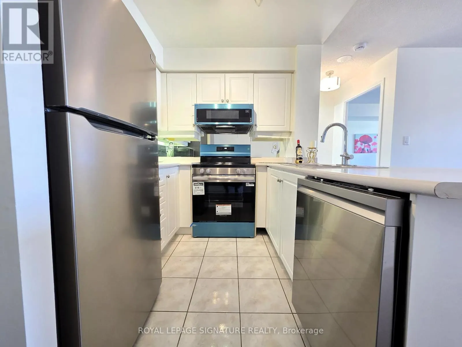 1002 - 8 REAN DRIVE