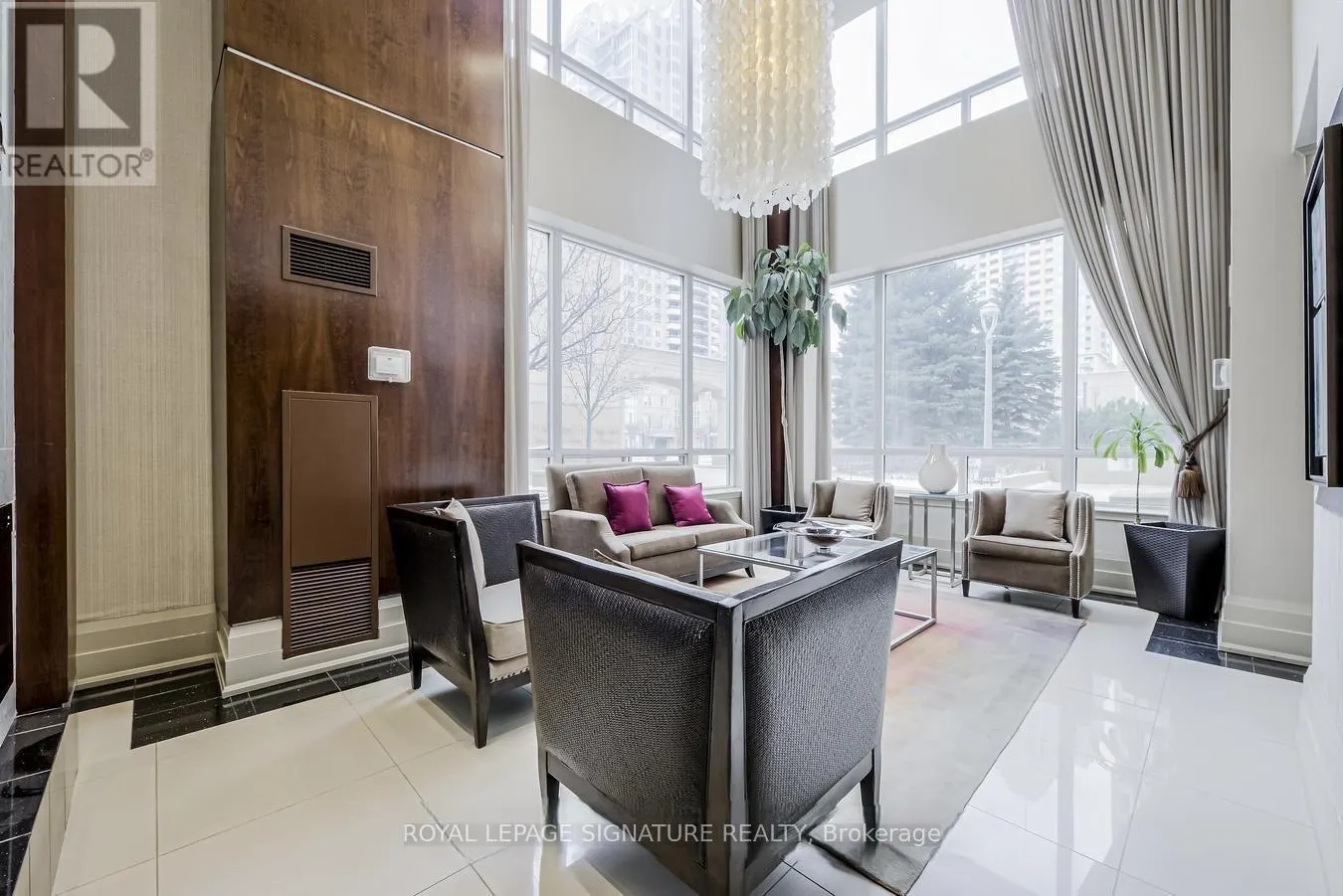 1002 - 8 REAN DRIVE