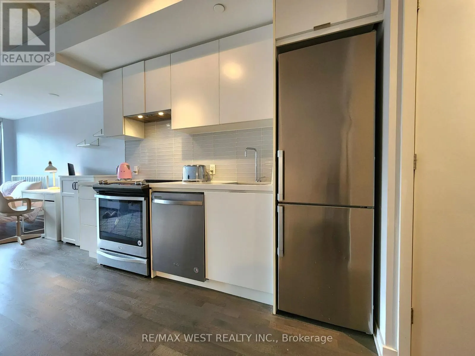306 - 60 COLBORNE STREET