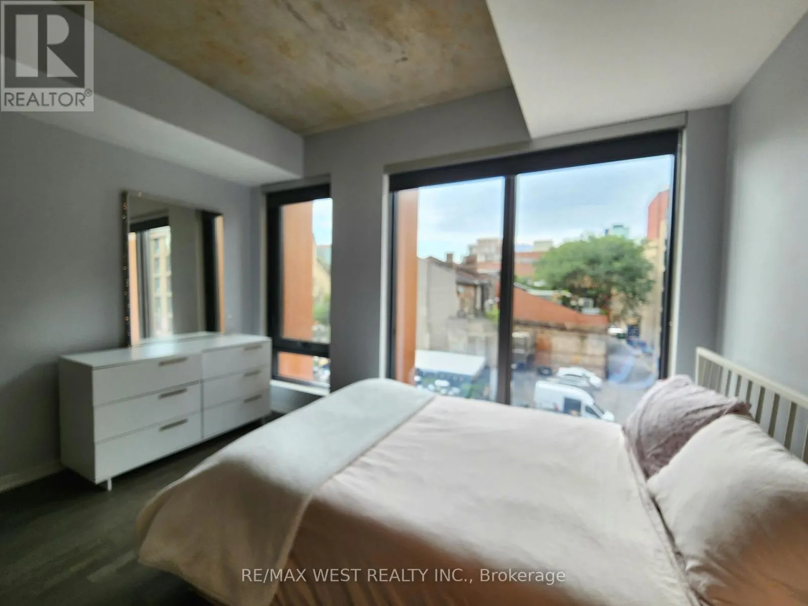 306 - 60 COLBORNE STREET