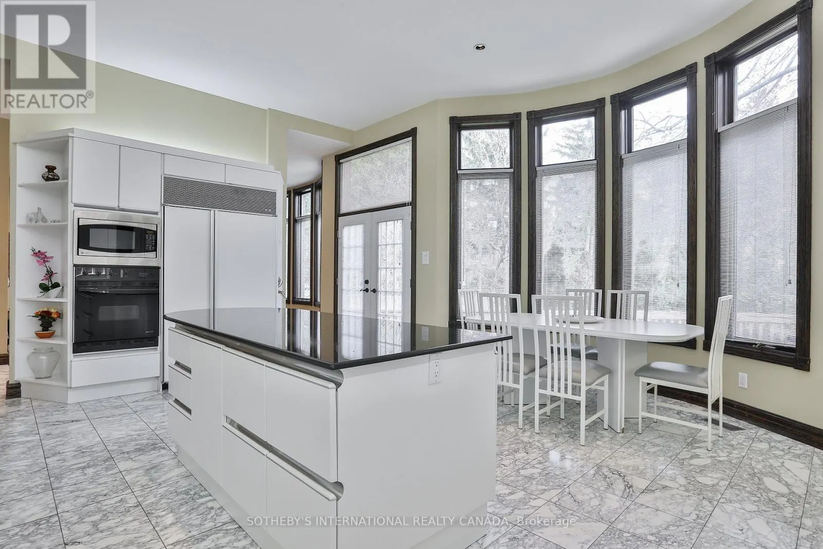 290 BYNG AVENUE