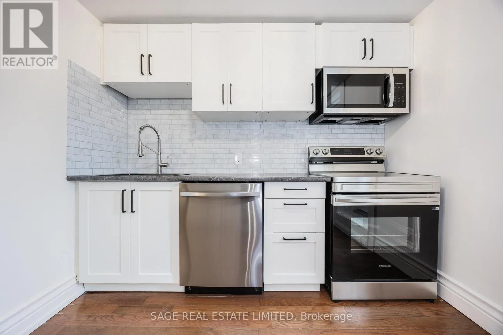 UPPER - 310 GLADSTONE AVENUE