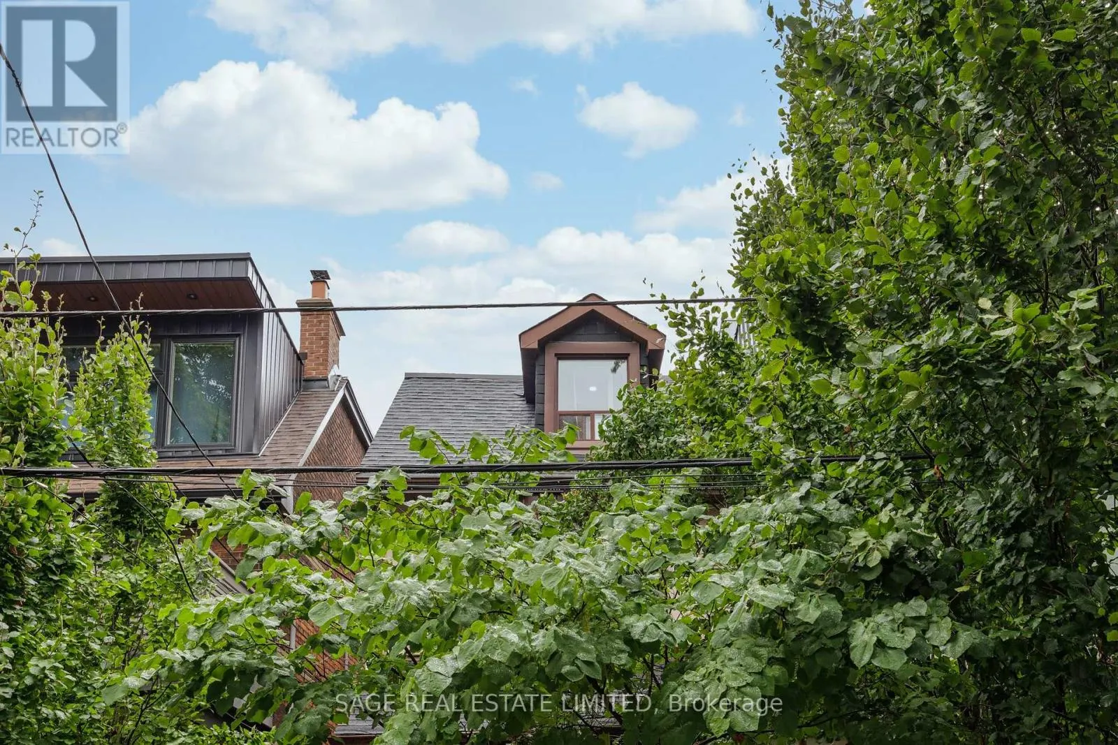 UPPER - 310 GLADSTONE AVENUE