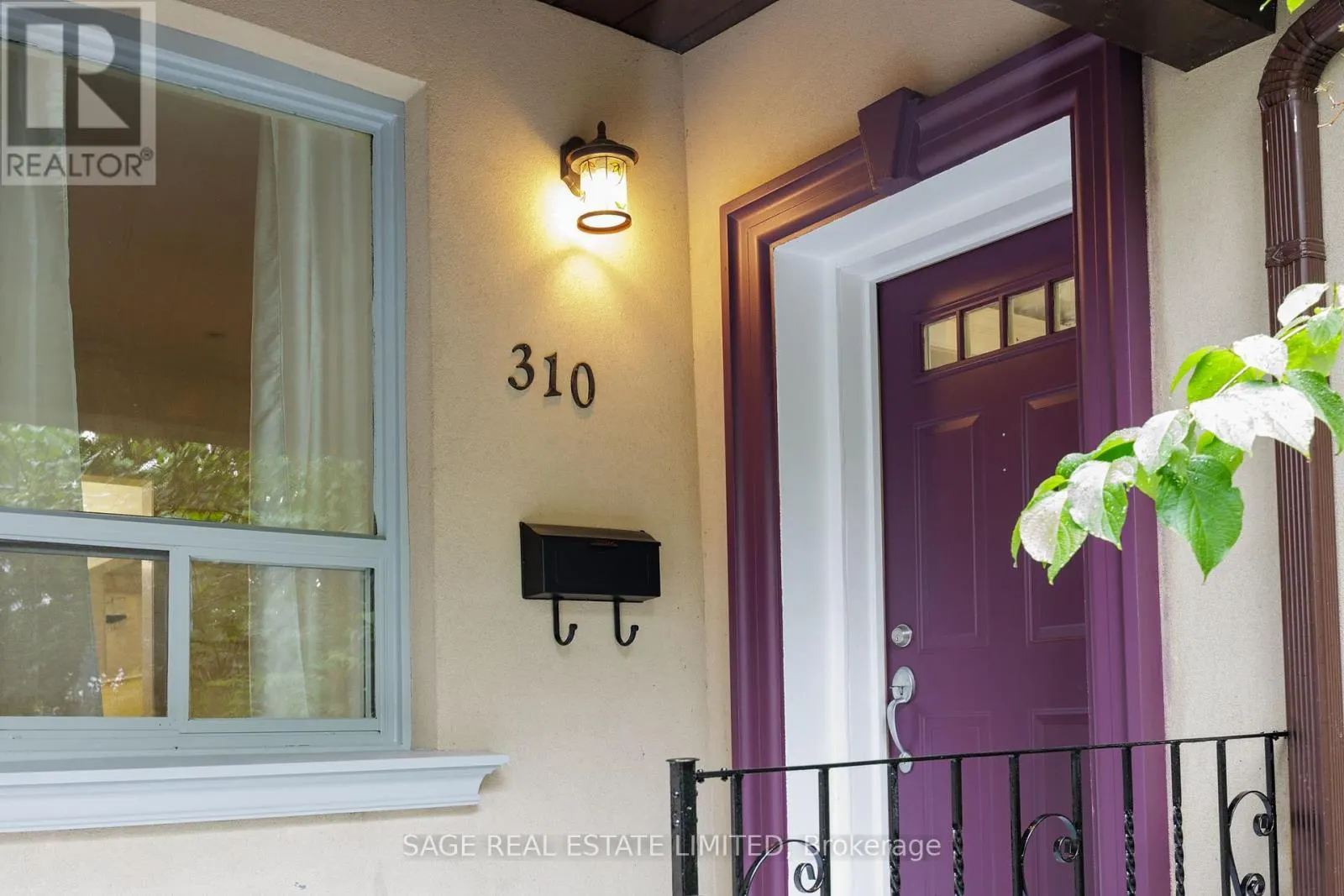 UPPER - 310 GLADSTONE AVENUE