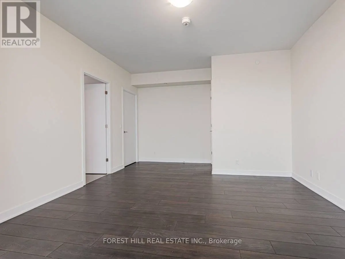 5702 - 2221 YONGE STREET