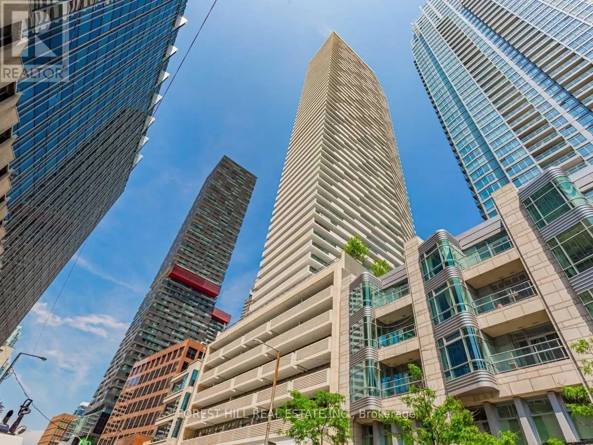 5702 - 2221 YONGE STREET