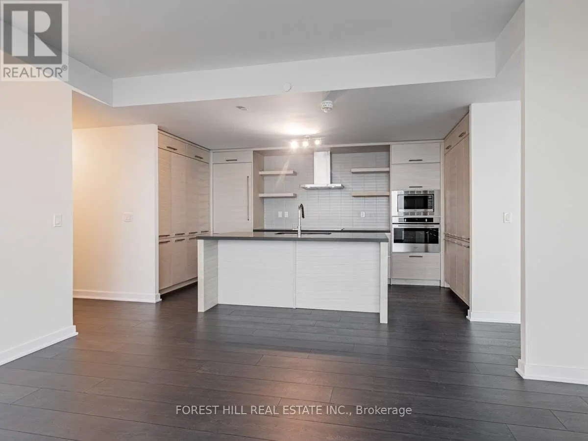 5702 - 2221 YONGE STREET