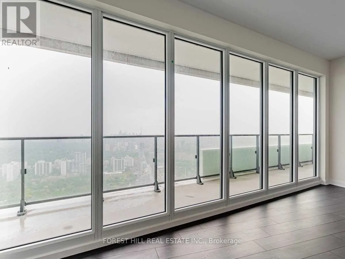5702 - 2221 YONGE STREET