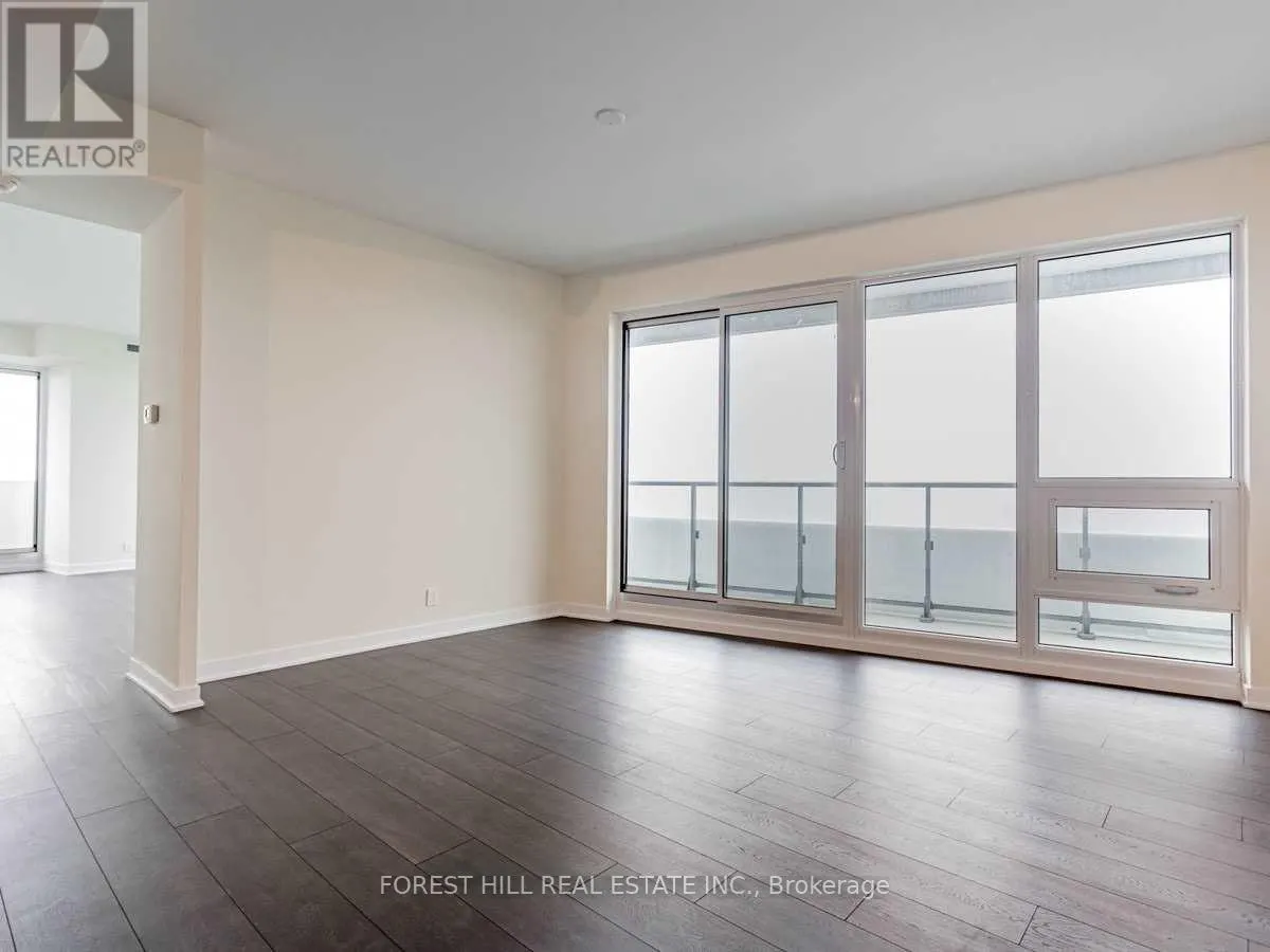 5702 - 2221 YONGE STREET