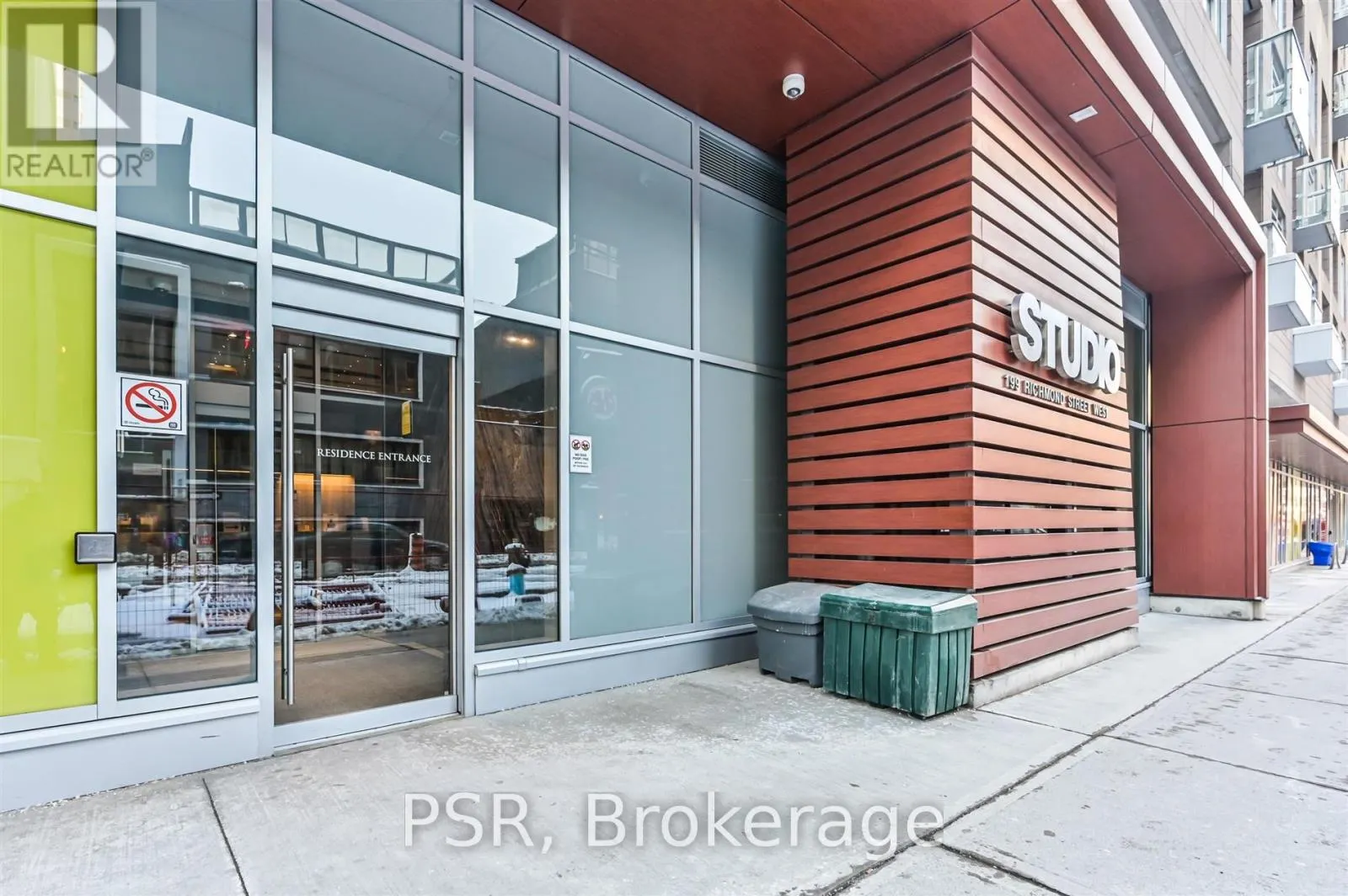 218 - 199 RICHMOND STREET W