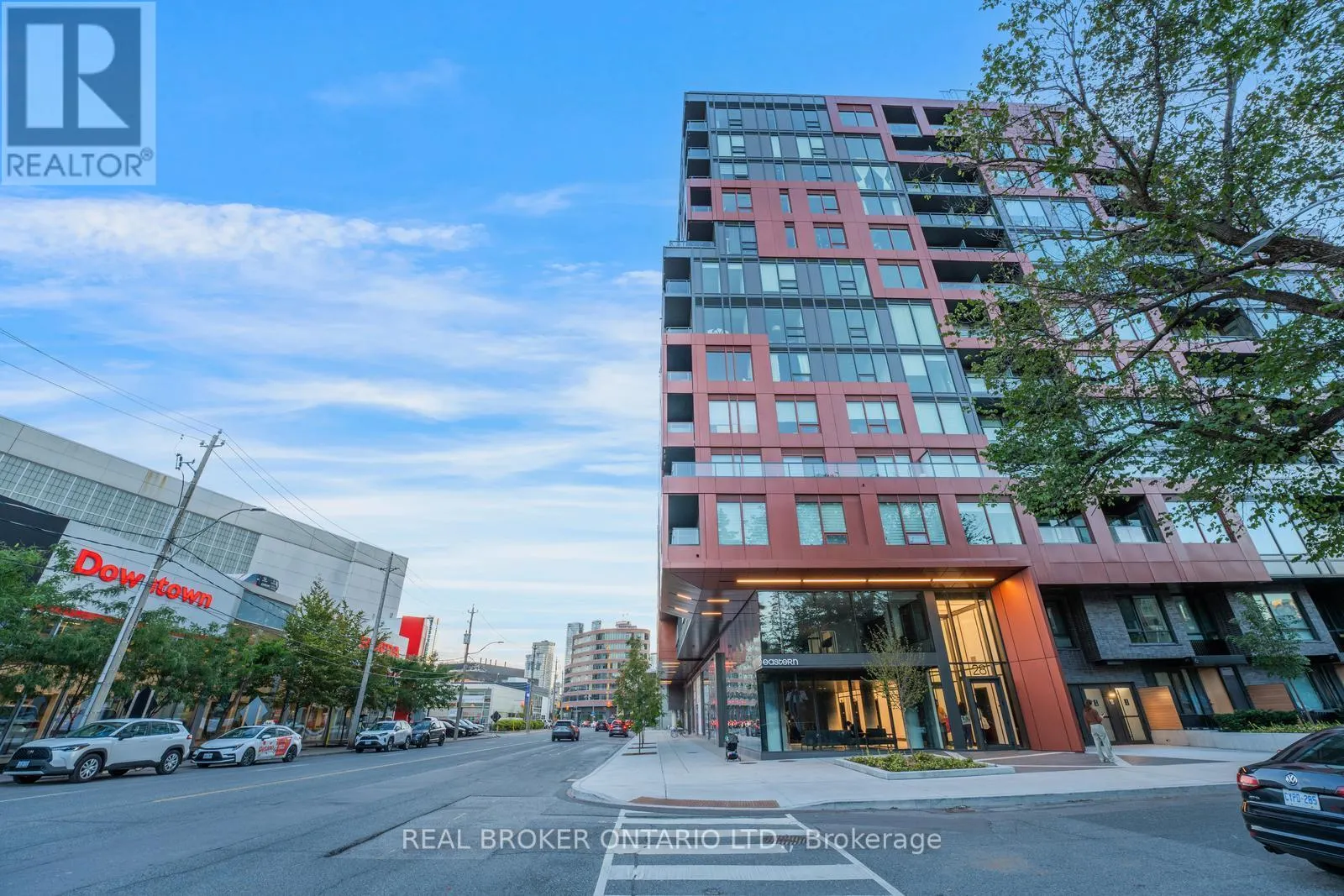 LPH16 - 28 EASTERN AVENUE