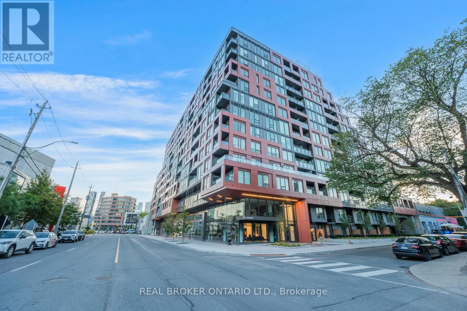 LPH16 - 28 EASTERN AVENUE