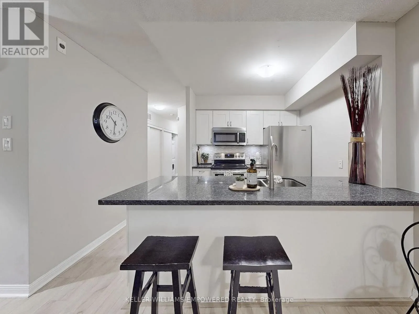 701 - 7 SUDBURY STREET N