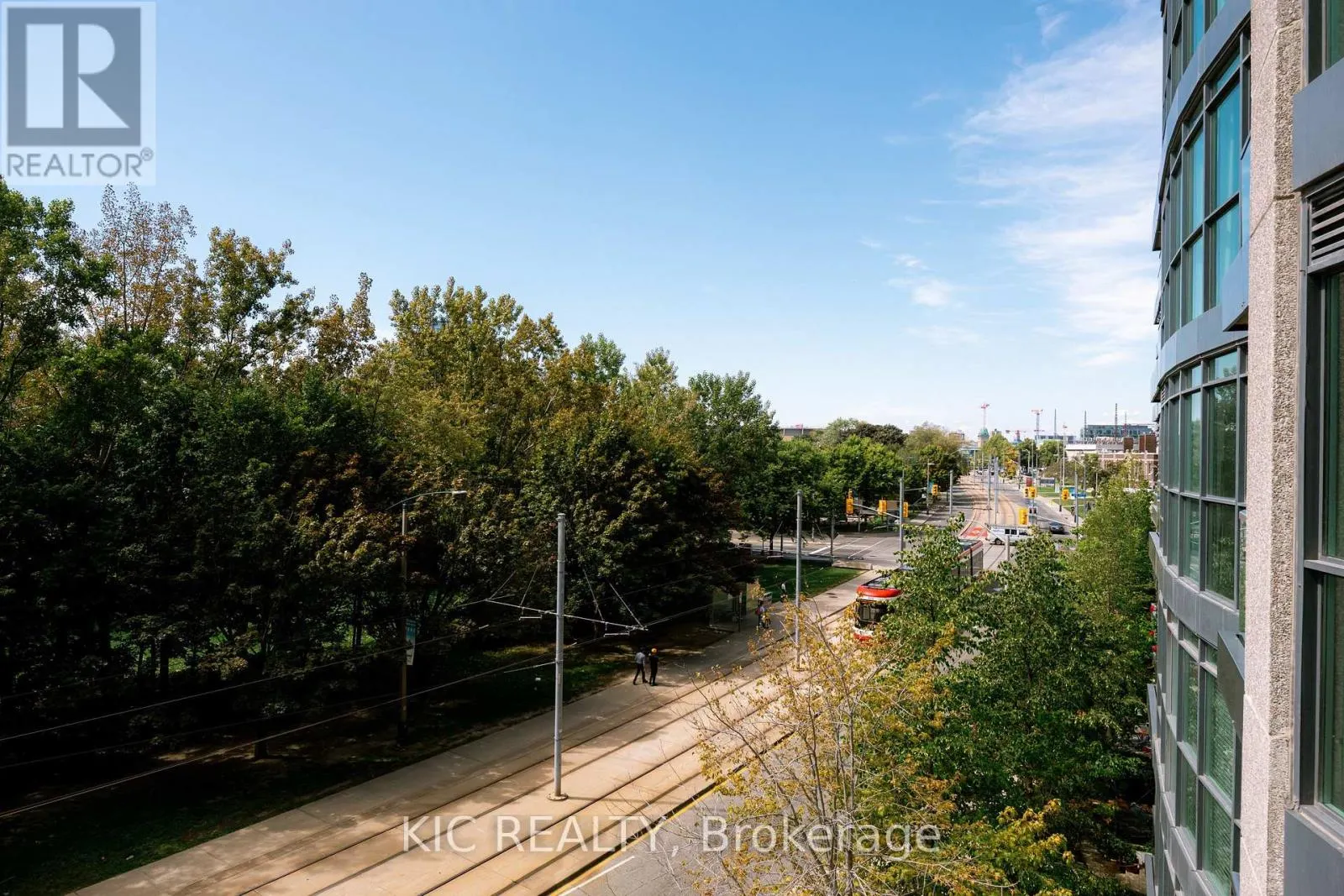 409 - 219 FORT YORK BOULEVARD