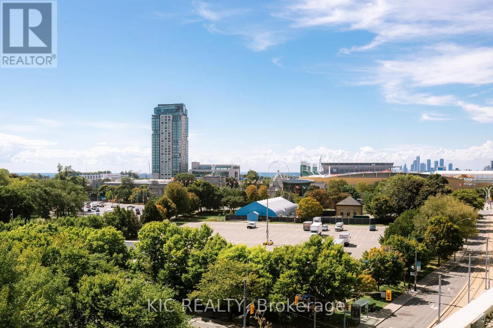 409 - 219 FORT YORK BOULEVARD