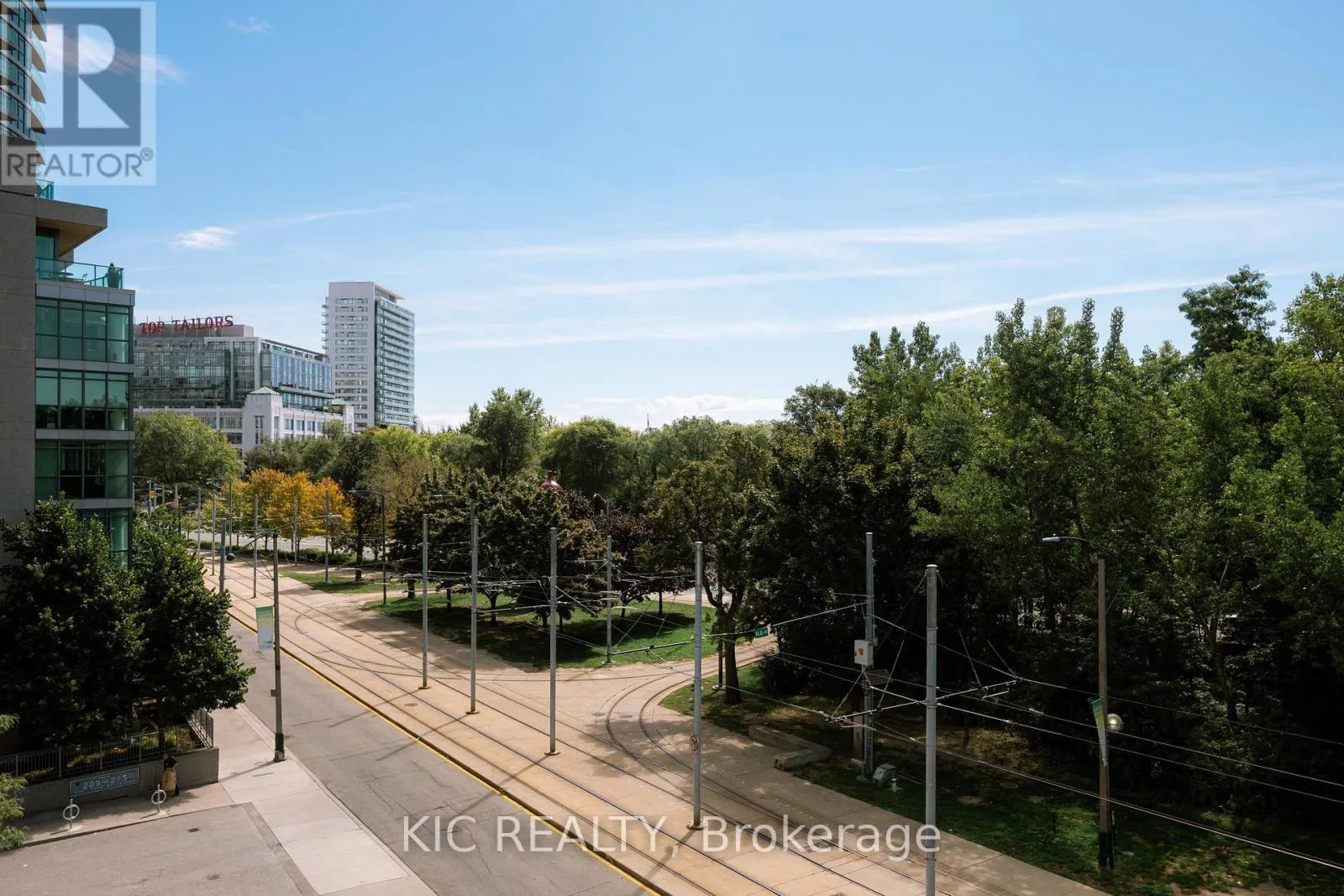 409 - 219 FORT YORK BOULEVARD