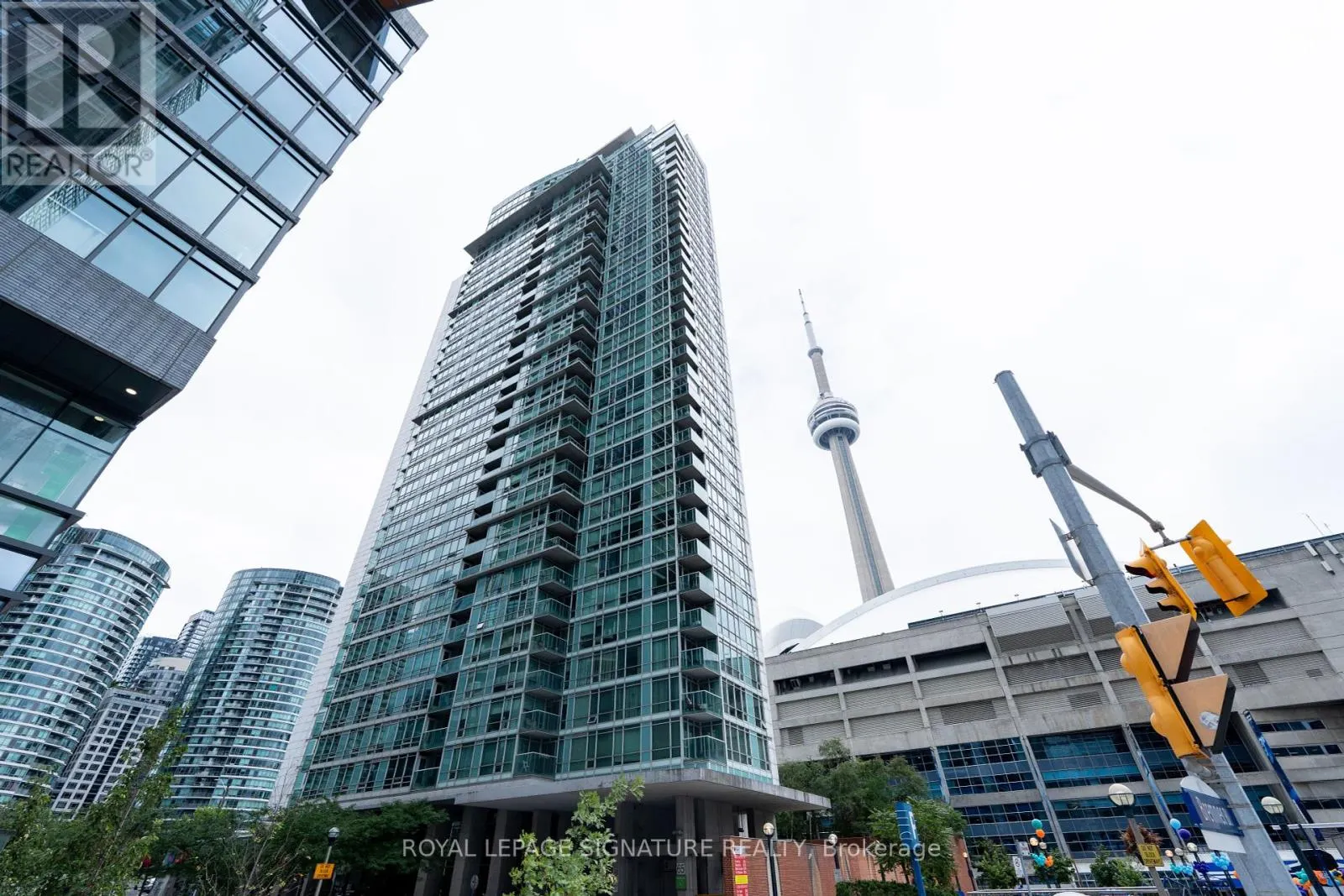 3011 - 81 NAVY WHARF COURT
