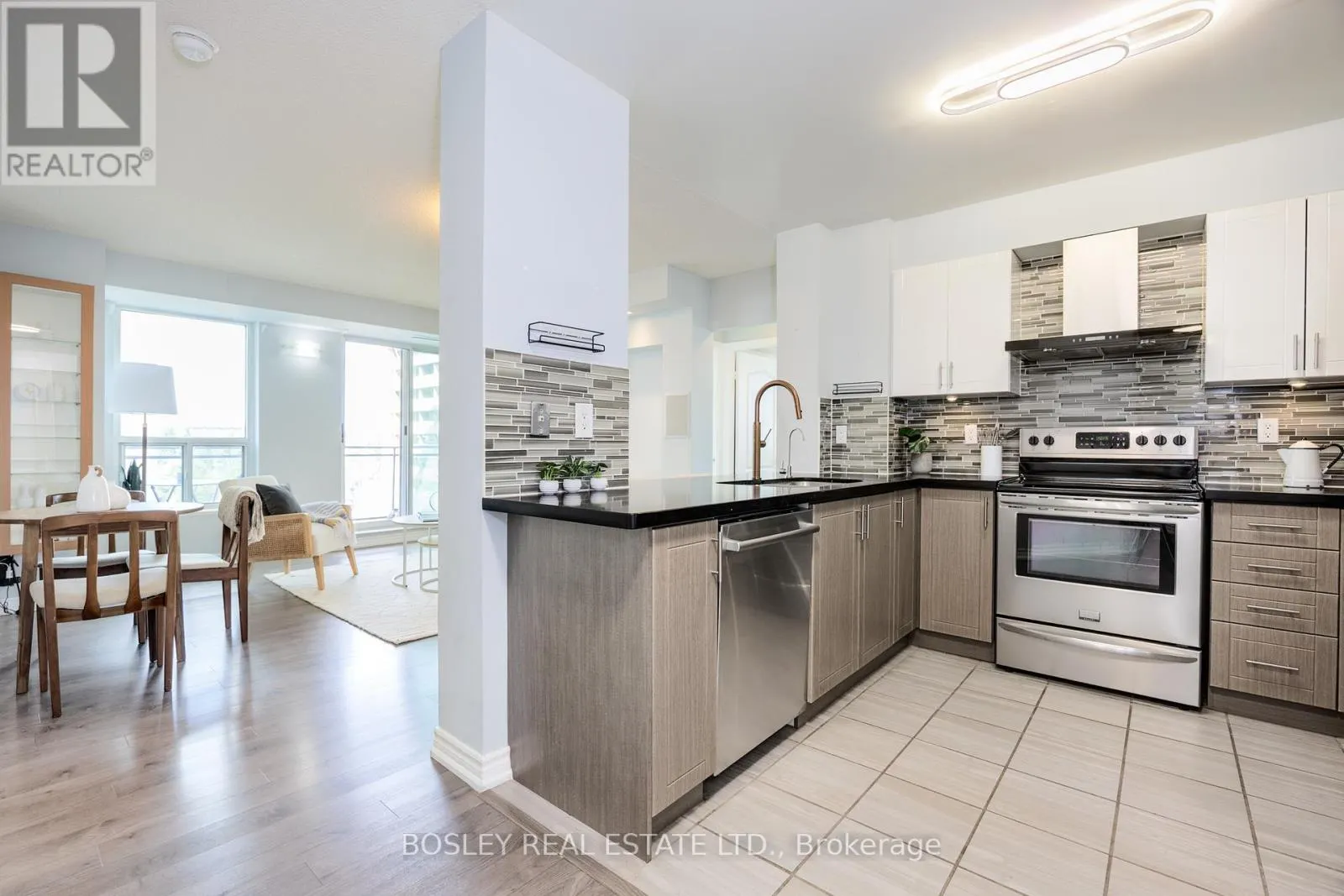 703 - 188 DORIS AVENUE