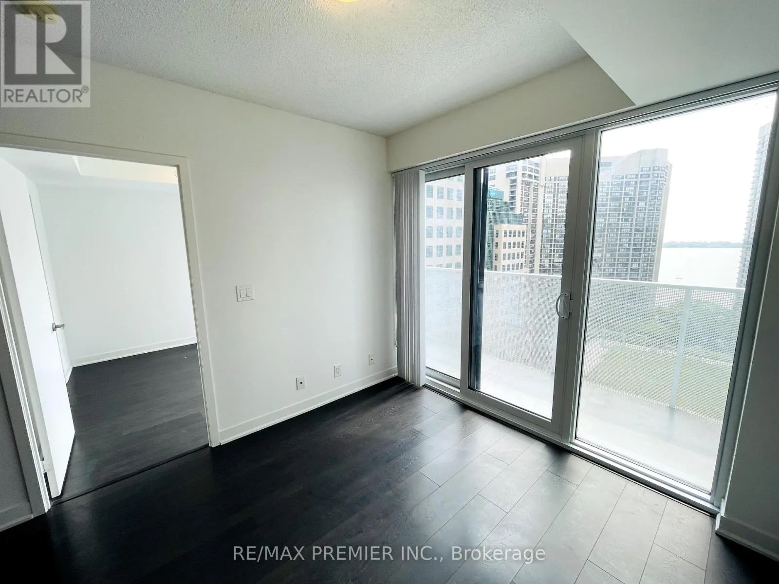 2008 - 88 HARBOUR STREET