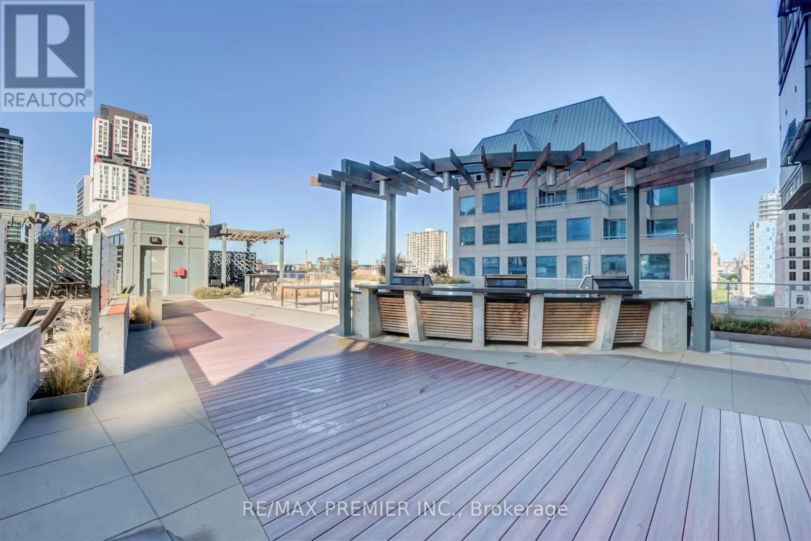 403 - 199 RICHMOND STREET W