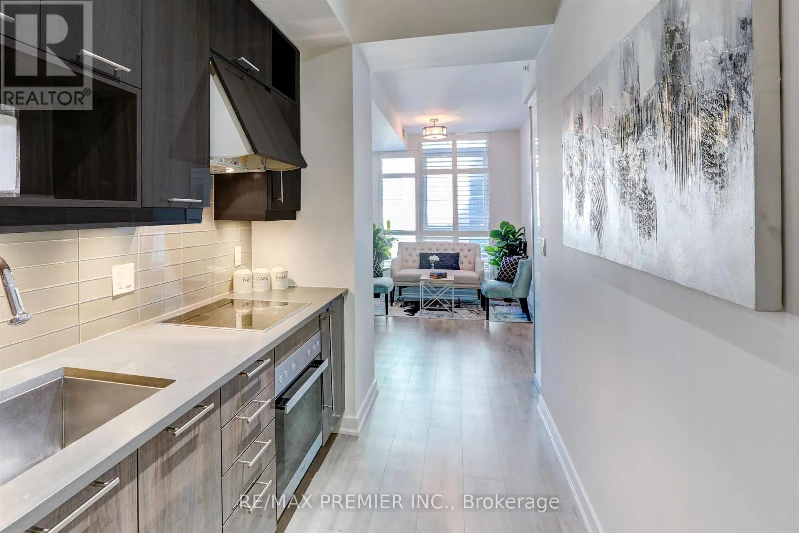 403 - 199 RICHMOND STREET W