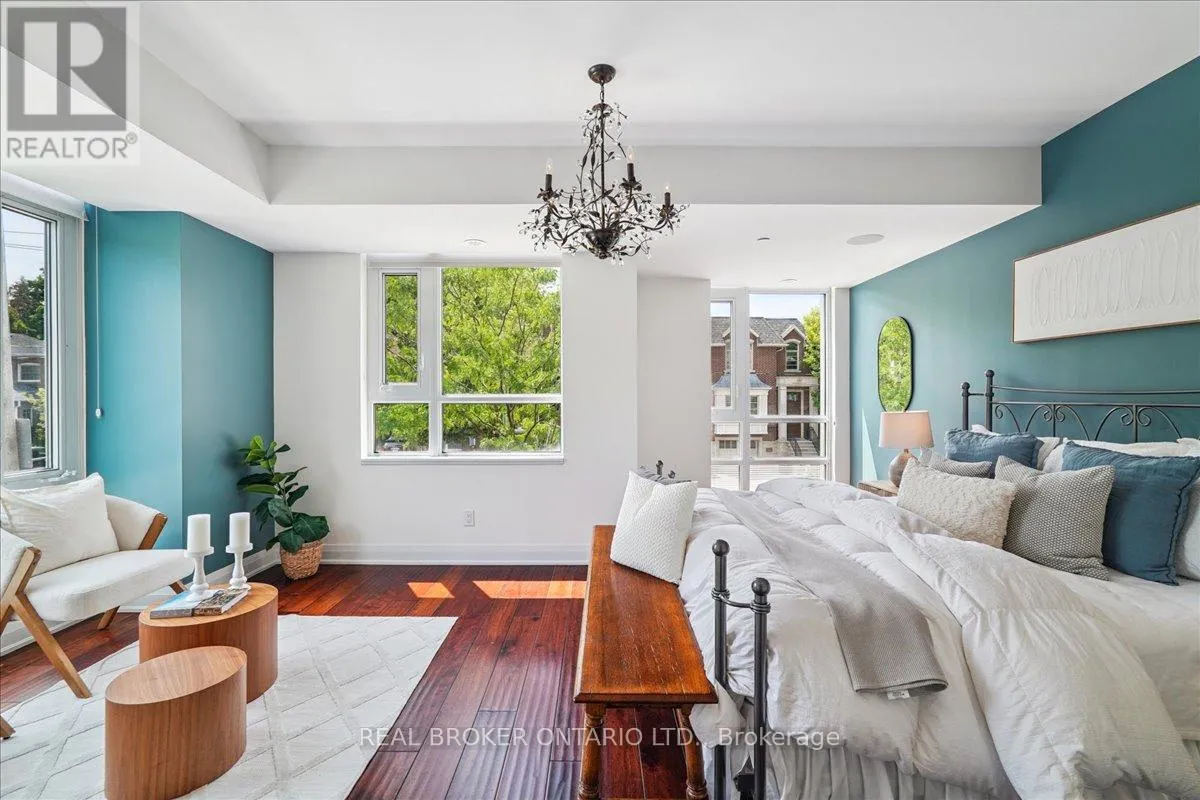 105 - 191 DUPLEX AVENUE