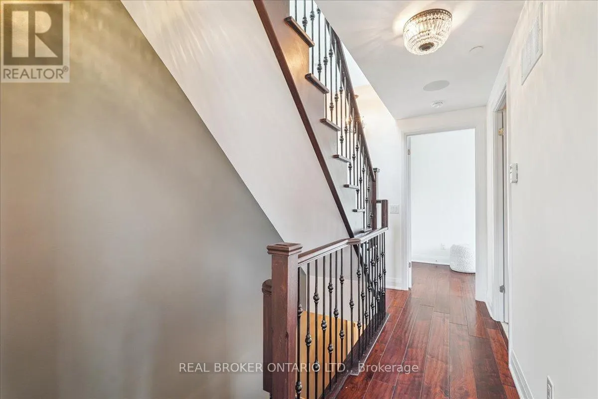 105 - 191 DUPLEX AVENUE