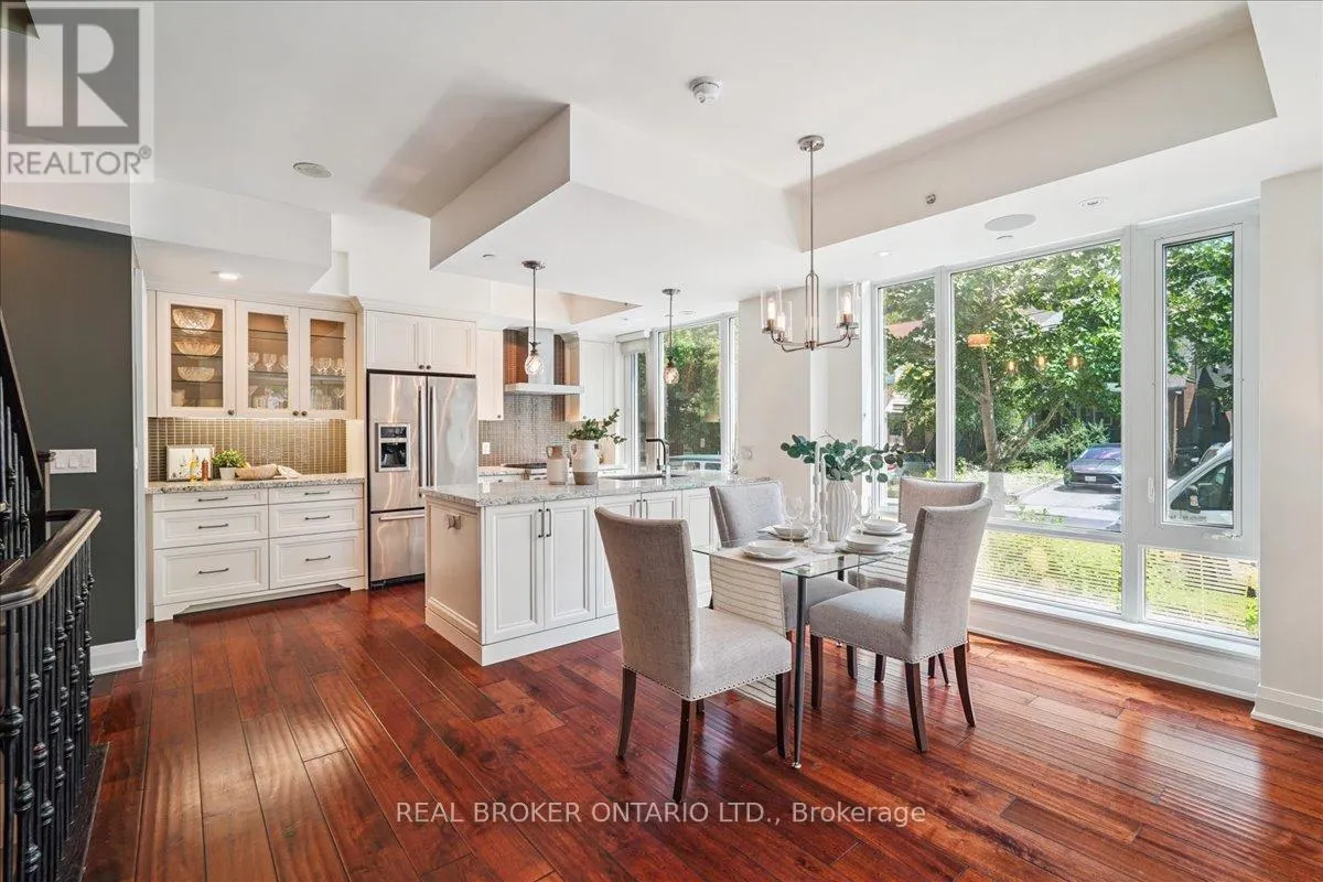 105 - 191 DUPLEX AVENUE