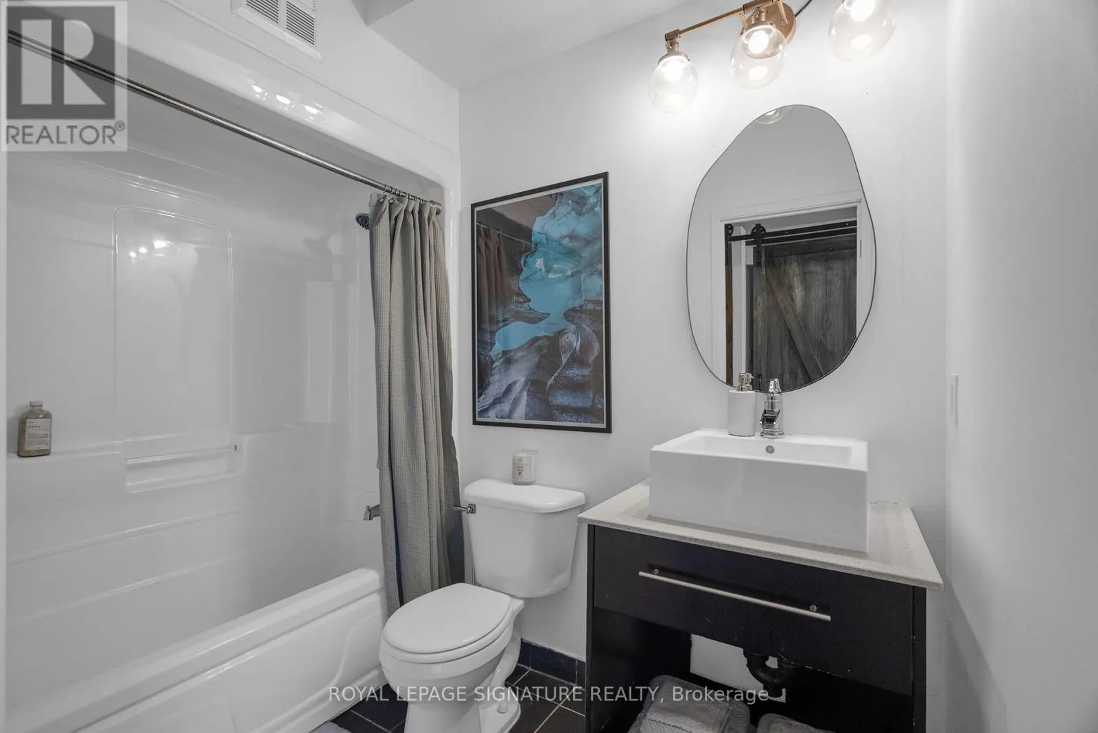 206 - 781 KING STREET W