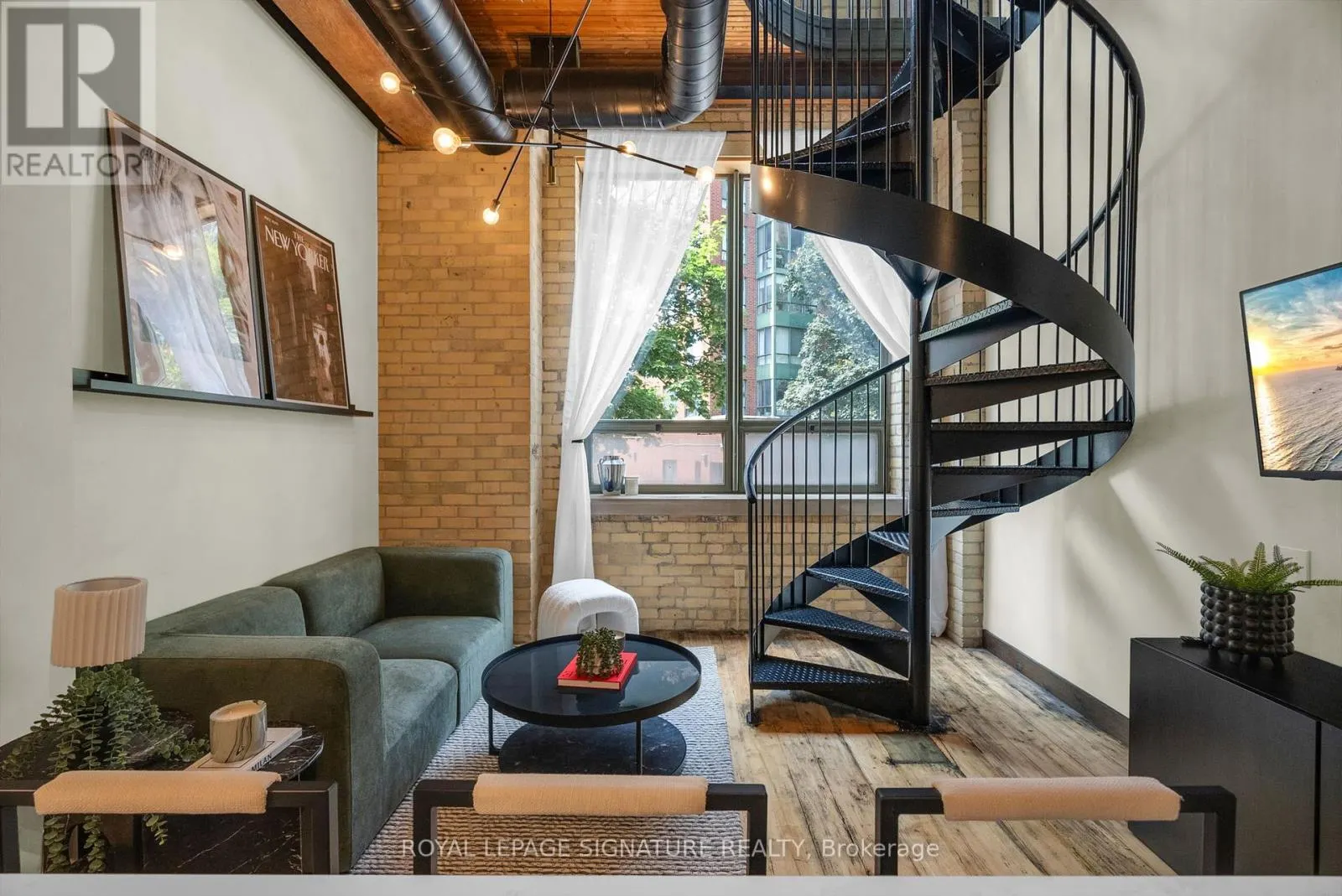 206 - 781 KING STREET W