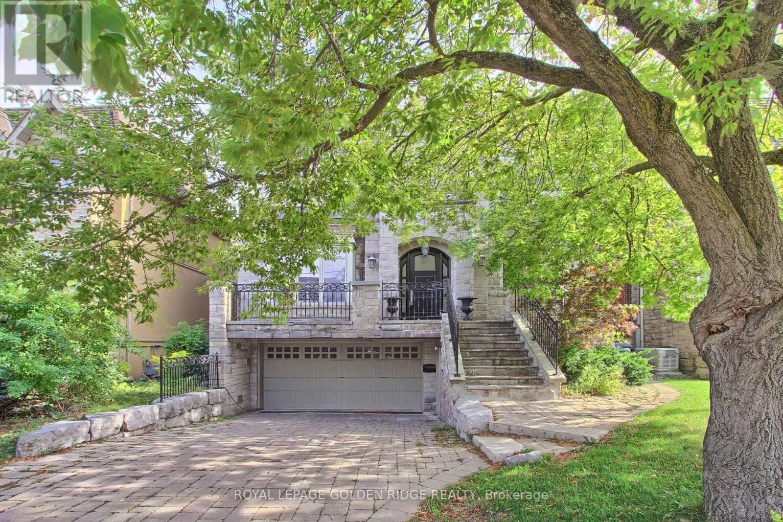 99 BANNOCKBURN AVENUE