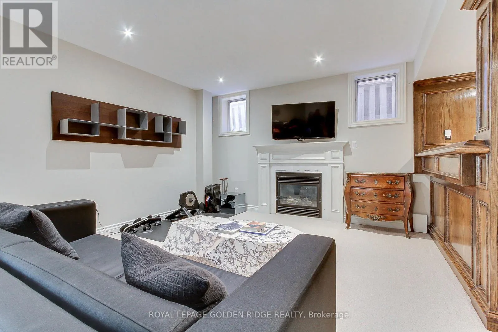 99 BANNOCKBURN AVENUE