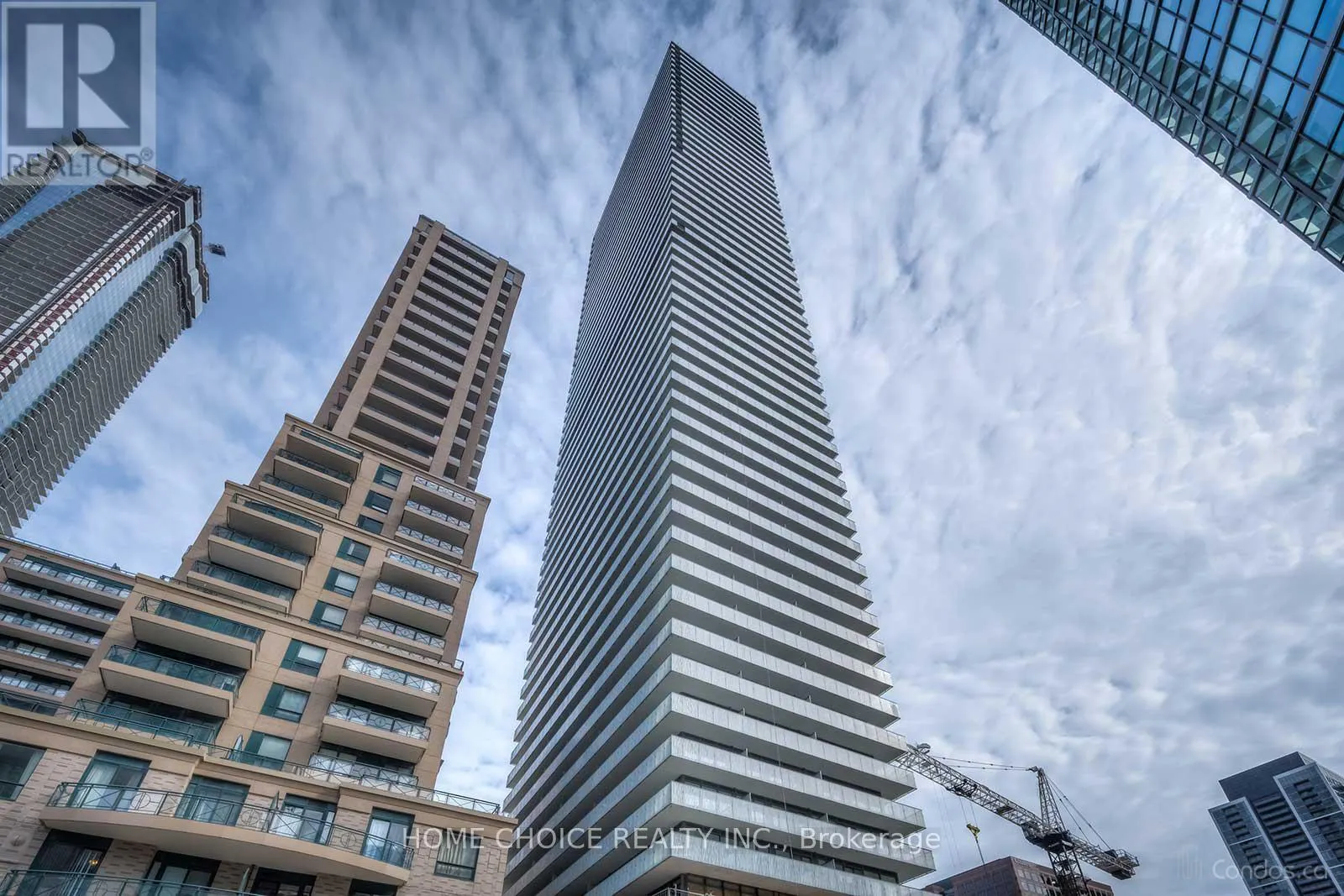 1405 - 42 CHARLES STREET E
