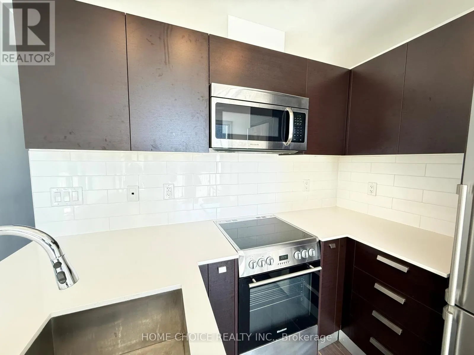1405 - 42 CHARLES STREET E