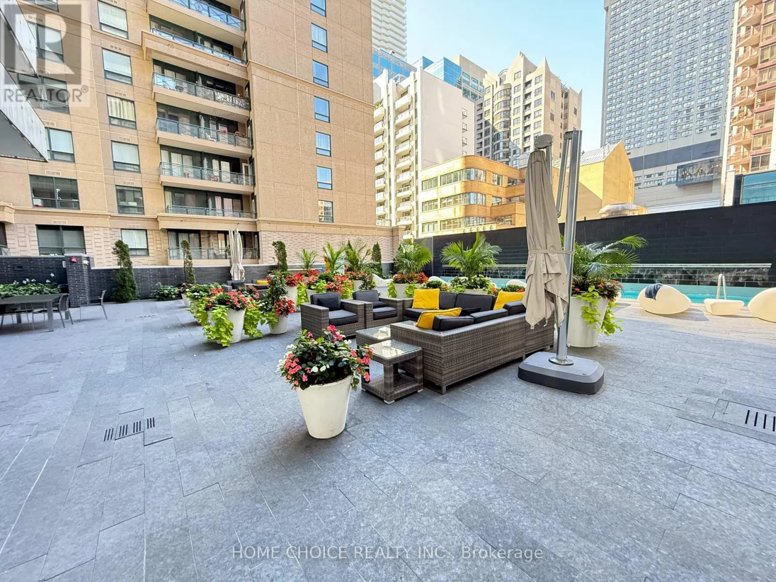1405 - 42 CHARLES STREET E