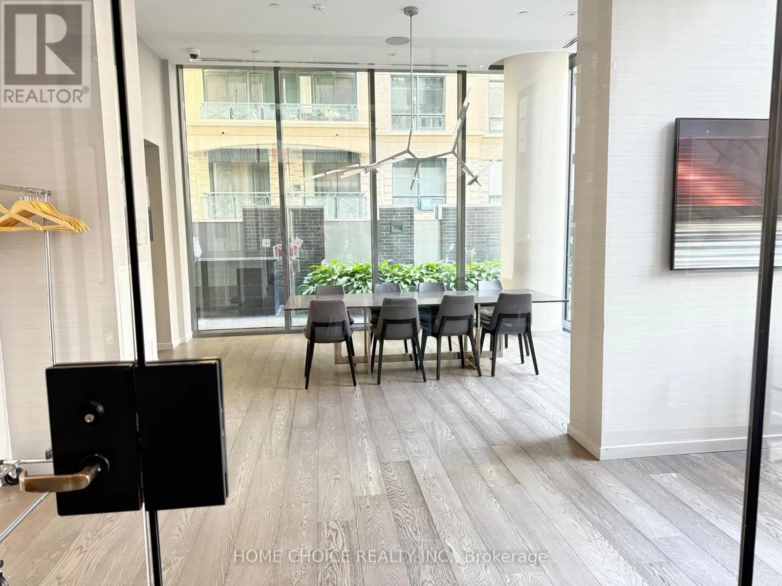 1405 - 42 CHARLES STREET E