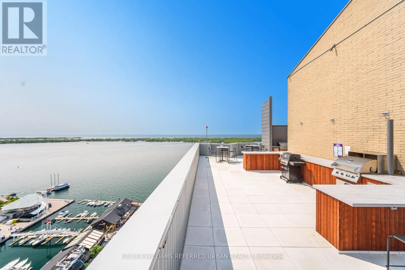2008 - 270 QUEENS QUAY W
