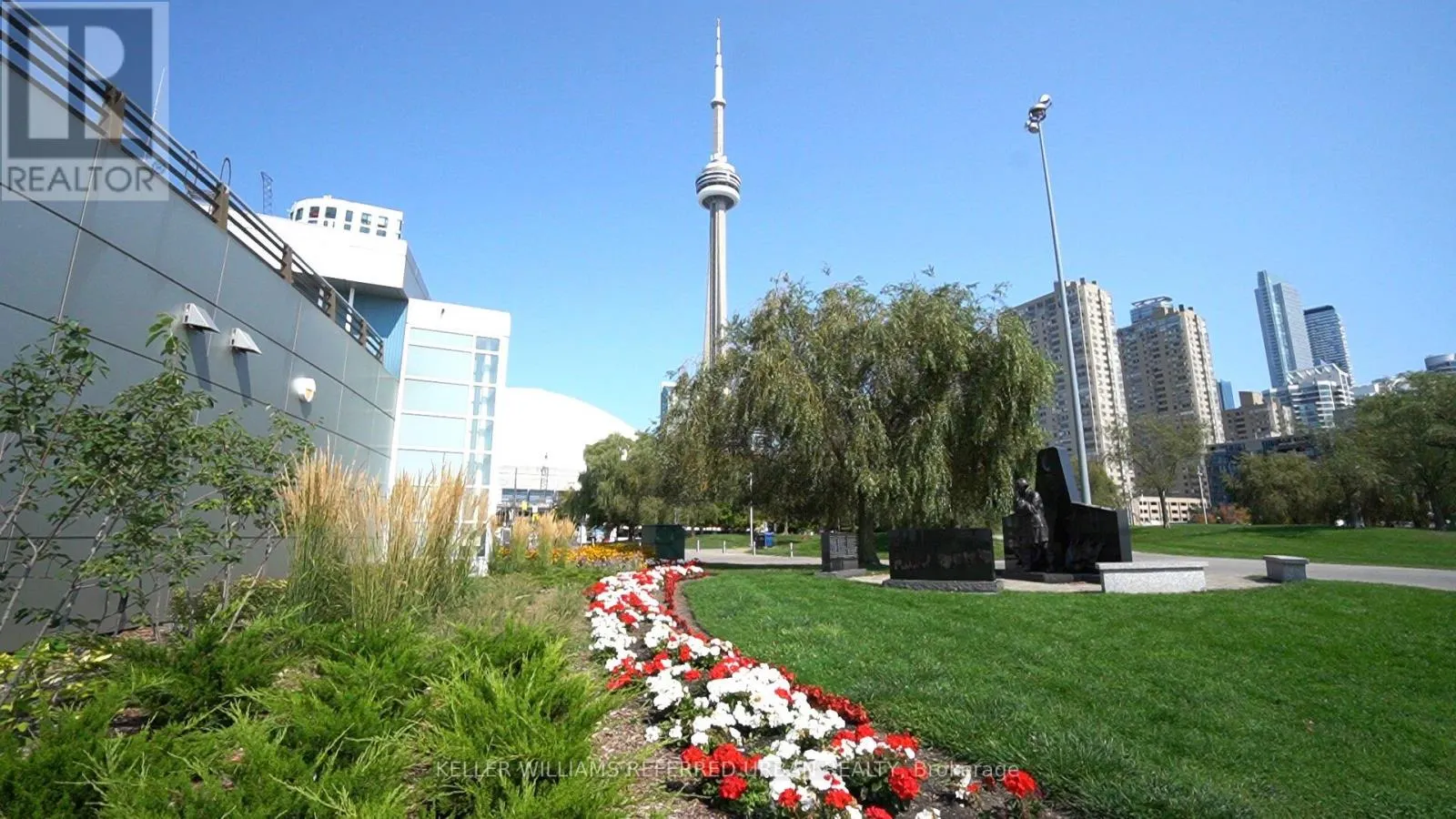 2008 - 270 QUEENS QUAY W