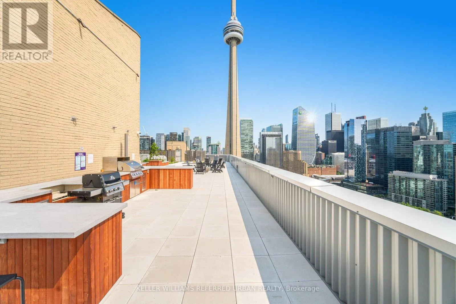 2008 - 270 QUEENS QUAY W
