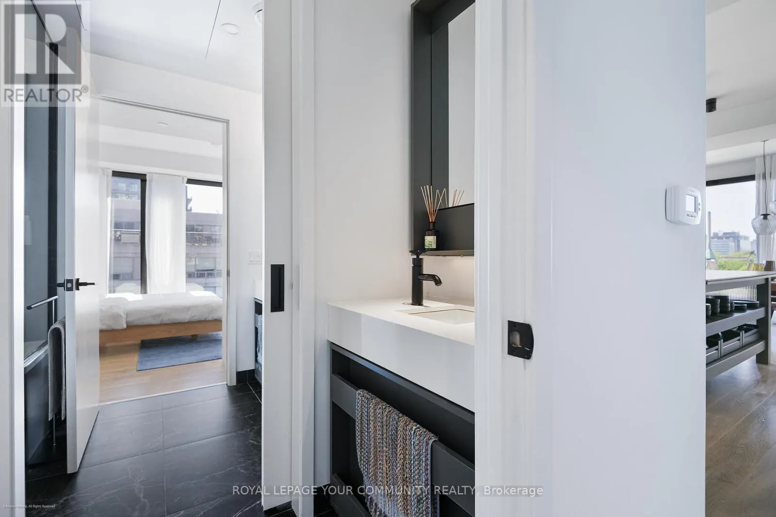 612 - 505 RICHMOND STREET W