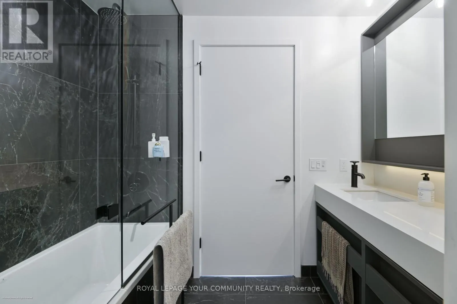 612 - 505 RICHMOND STREET W