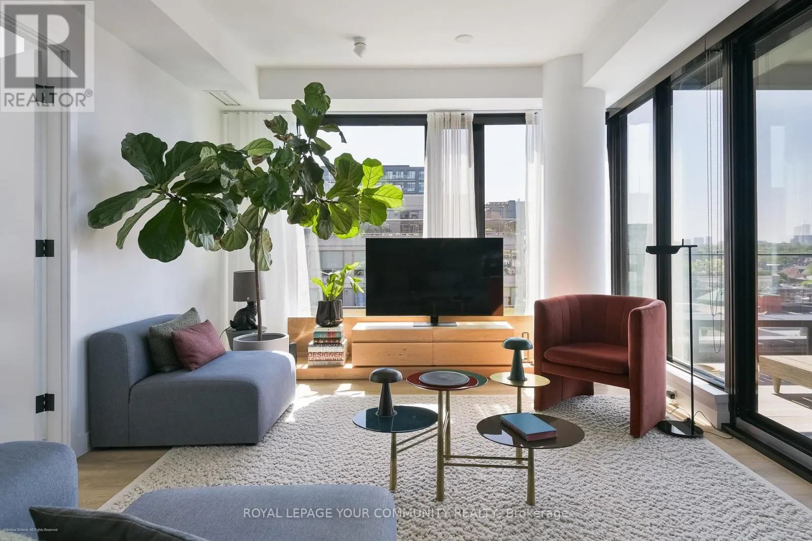 612 - 505 RICHMOND STREET W