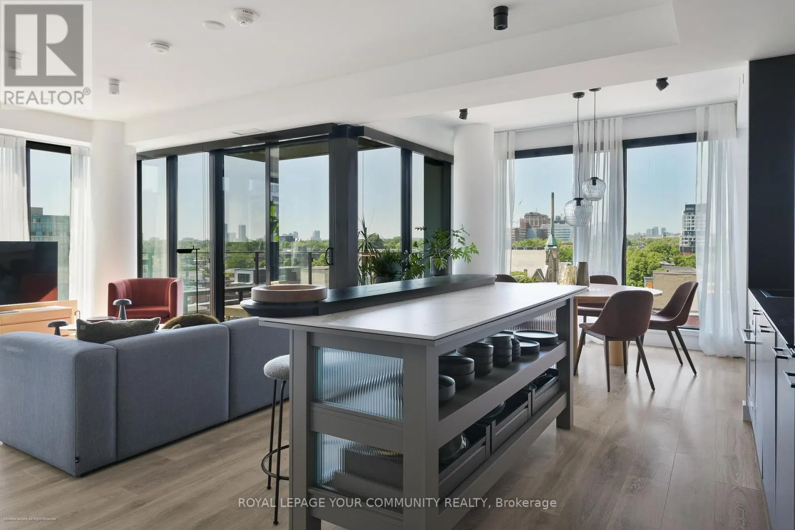 612 - 505 RICHMOND STREET W