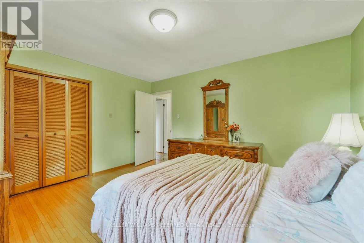 25 FARRELL AVENUE