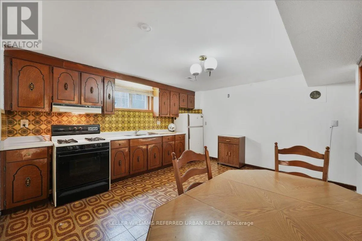 25 FARRELL AVENUE