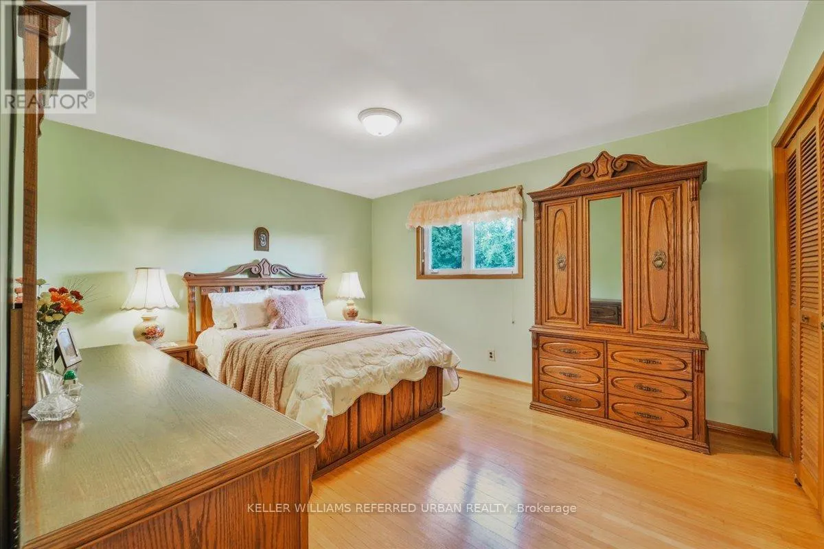 25 FARRELL AVENUE